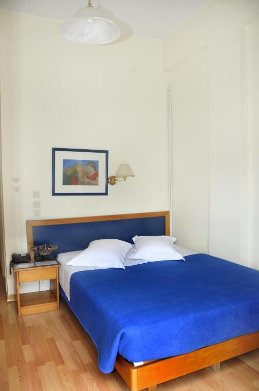 Hotel Elena Lamía Rum bild